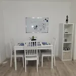 Victoria * Bucureşti