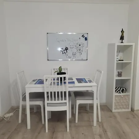 Victoria * בוקרשט