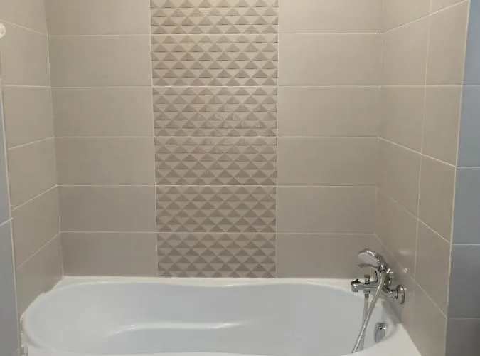 Victoria * ブカレスト